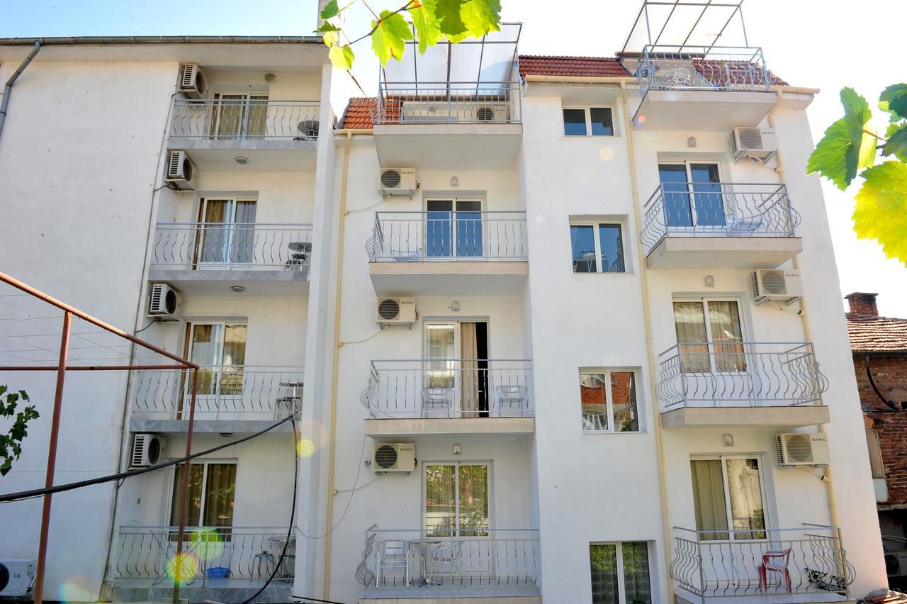 Family Hotel Blazhi Sandanski Exteriör bild