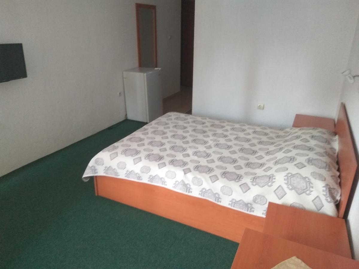 Family Hotel Blazhi Sandanski Exteriör bild
